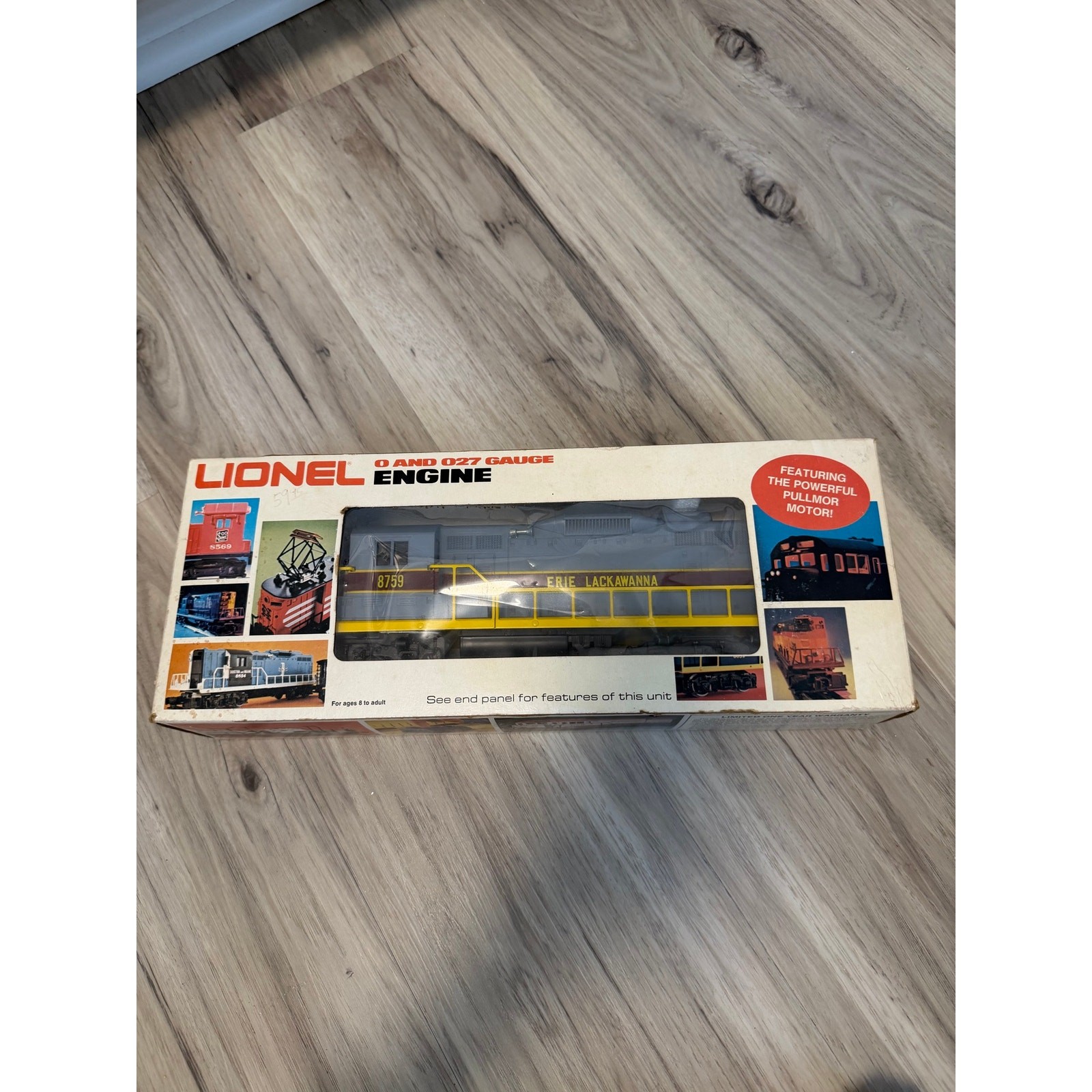 Lionel 6-8759 O Gauge Erie Lackawanna GP-9 Diesel Locomotive #8759