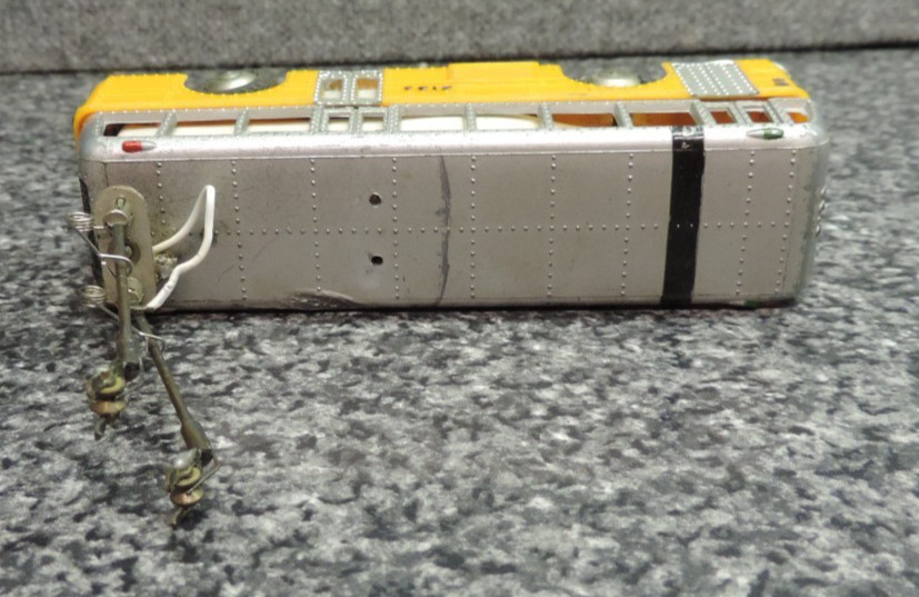 Japan Ho Scale Model Electric Trolley Bus Orange SIlver 2133 Not Working Parts