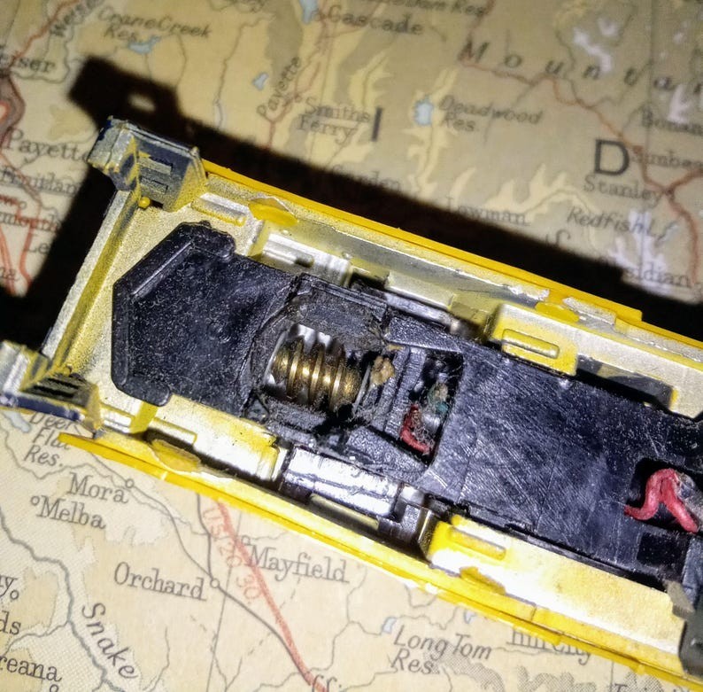 Vintage Life-Like N Gauge Santa Fe #3500 Locomotive Missing Front Wheels As-Is