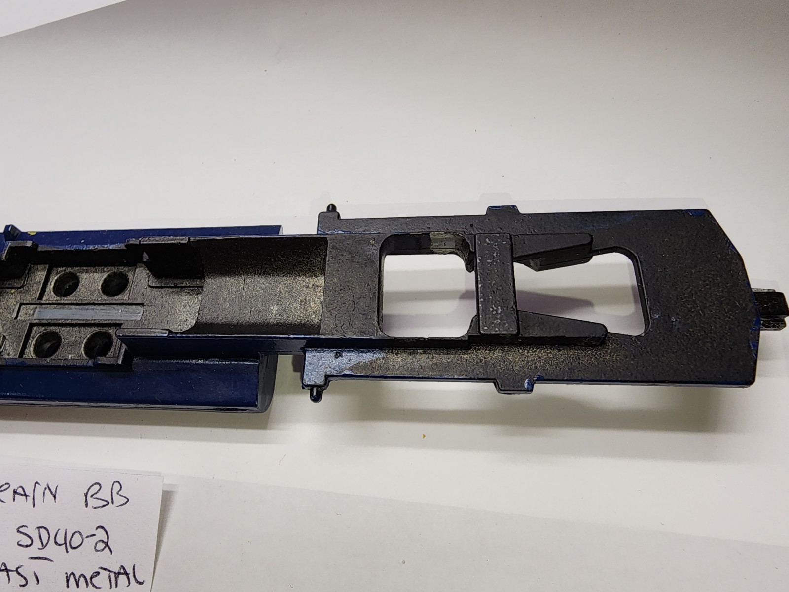SD40-2 ATHEARN HO SCALE DIECAST METAL UNDERFRAME CHASSIS HEADLIGHT ASSEMBLY LOT