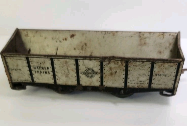 HAFNER WYANDOTTE O TIN WIND-UP TRAIN CAR