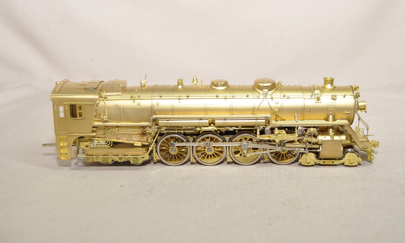 Oriental Limited CN Canadian National / GTW U-3-a 4-8-4 HO Brass -NIB