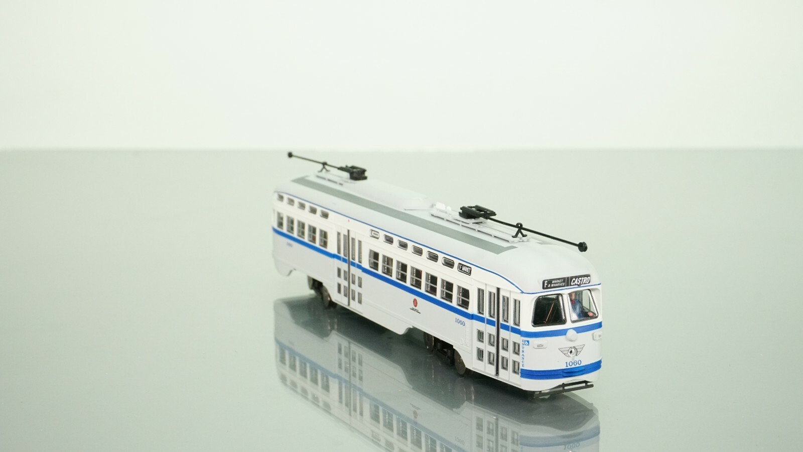 Bowser PCC Streetcar F Line Newark HO scale