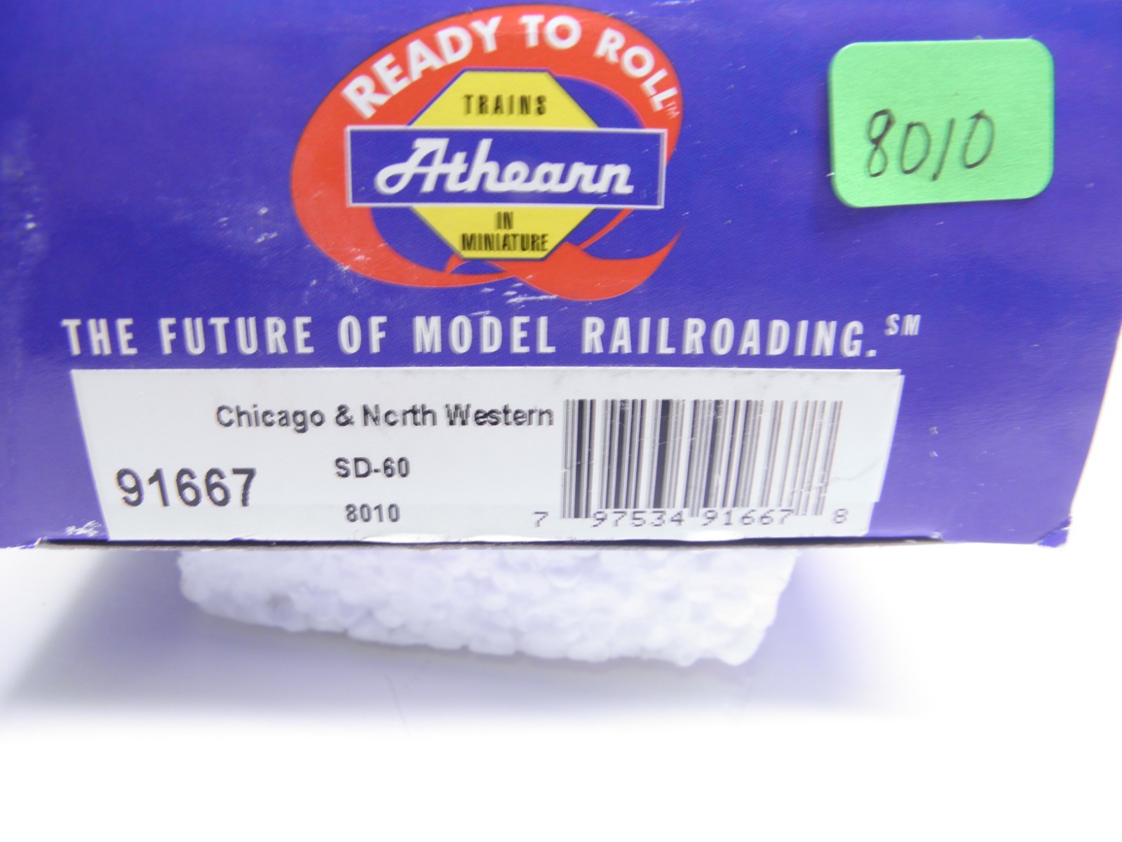ATHEARN SD-60 CHICAGO & NORTHWESTERN #8010 – HO SCALE CHECKED & RUNS DCC PLUG