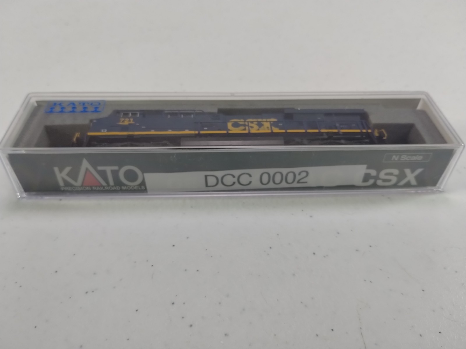 KATO 176-8929GE ES44AC CSX #721 N-Scale DCC w/Lights – No Sound