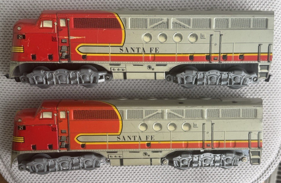 Vintage Marx 21 Santa Fe 1950s Double Diesel Twin Units O Gauge 1:48 Gauge