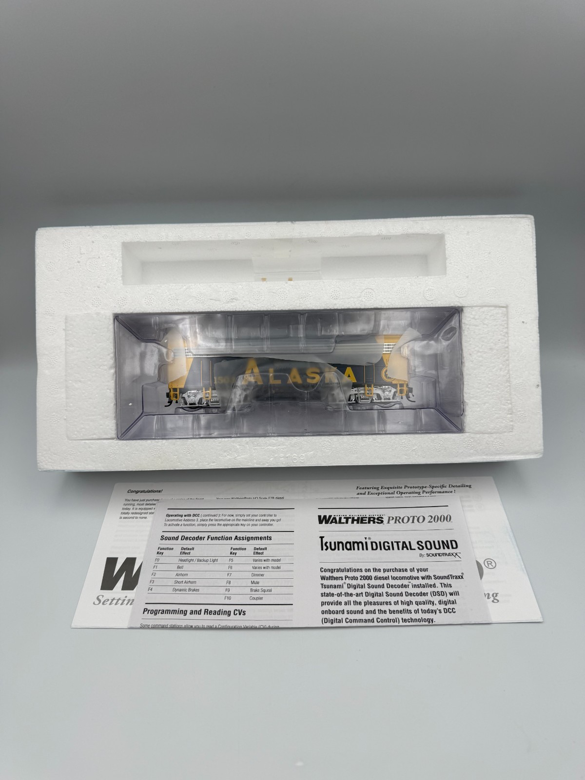 HO Walthers Proto 2000 F-7B Alaska Railroad # 1503 Factory DCC/Sound. NIB