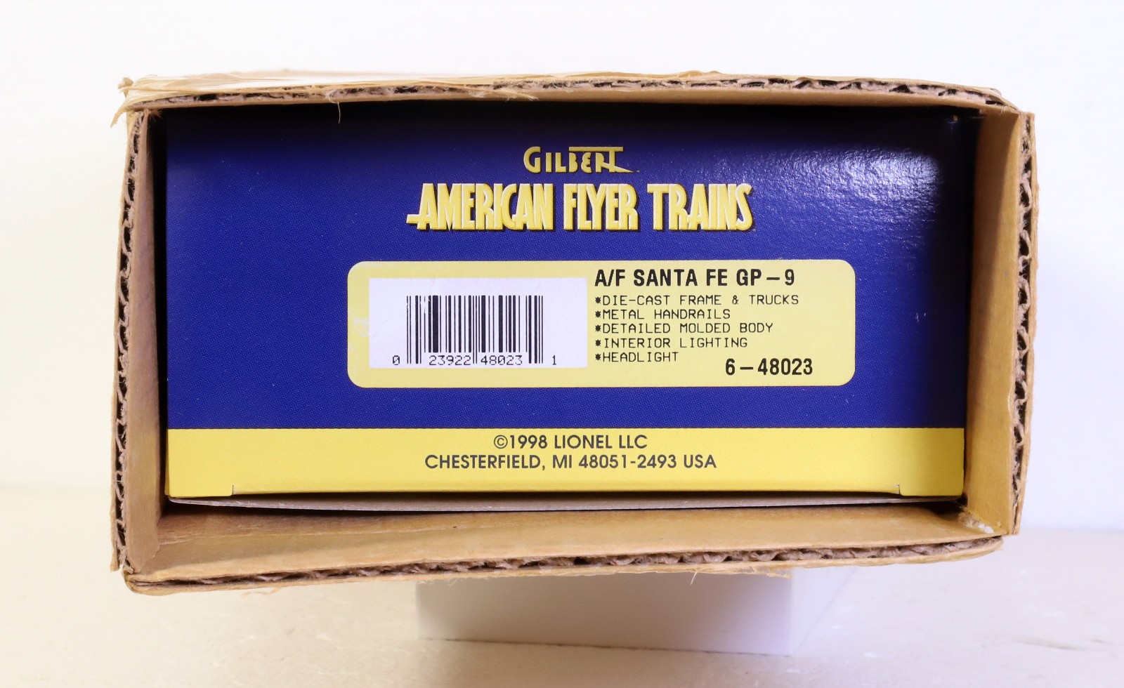 S GA. AMERICAN FLYER # 6-48023 SANTA FE MERGER GP-9 DIESEL LOCOMOTIVE -MIB