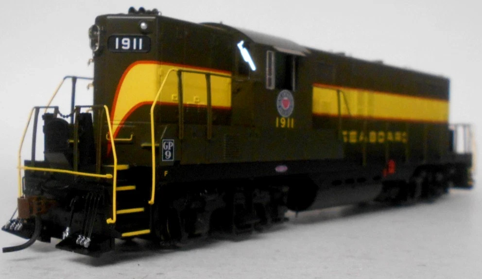 ATHEARN Genesis HO Scale G62420 NON Sound GP-9 #1911 SEABOARD AIR LINE