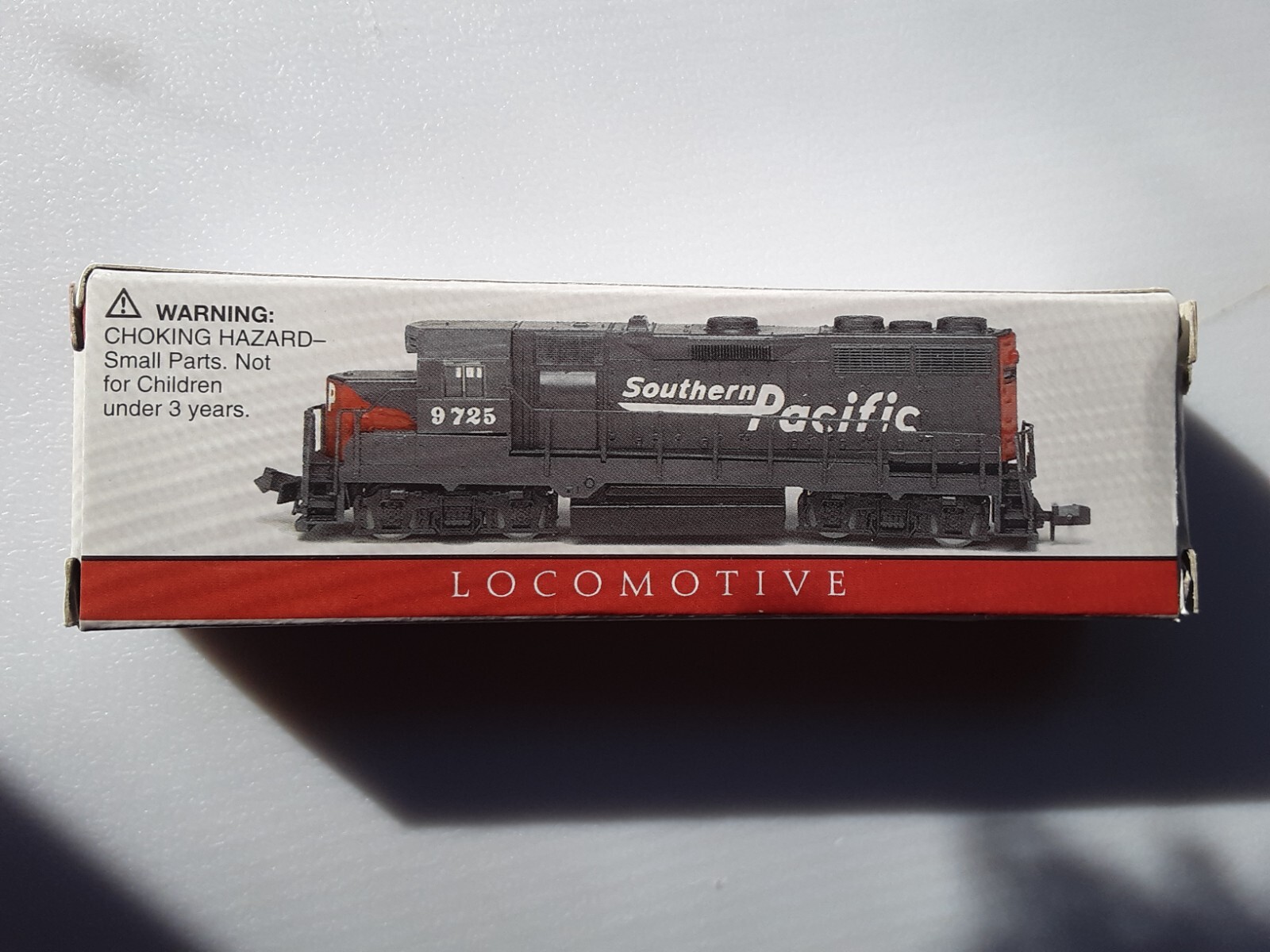 Southern Pacific Miniature Locomotive 9725 Model Train 418