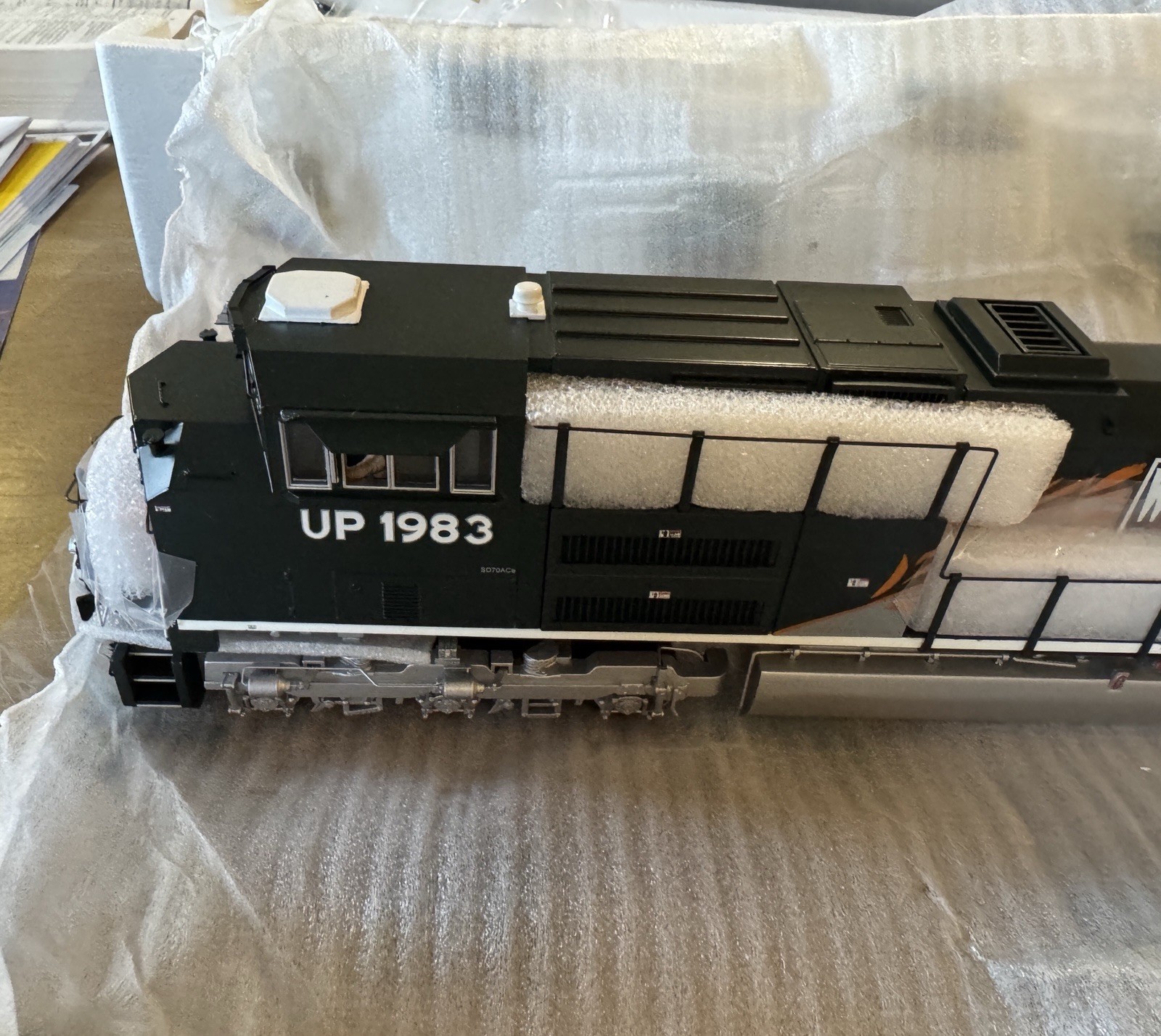 MTH Premier O Scale 20-2775-1 Western Pacific SD70ACe Heritage Freight Set New