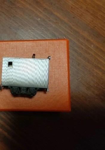 SUGIYAMA MODELS HOe 9mm Rod Locomotive & Caboose Finished Model Train Set