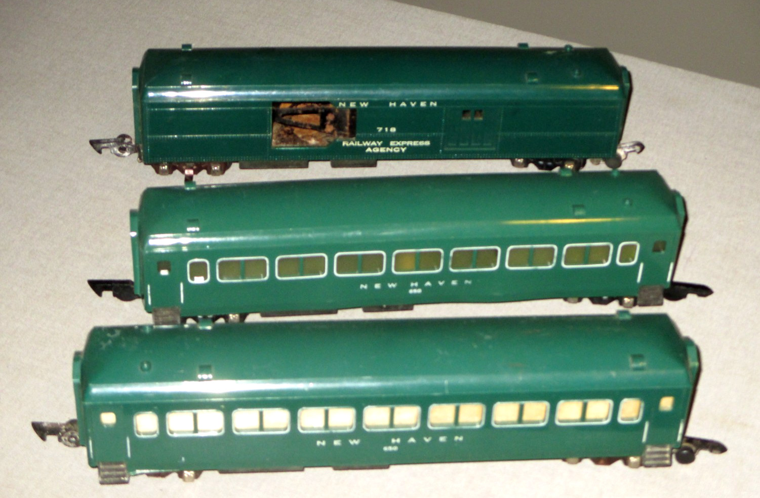 1940’S AMERICAN FLYER 312 PACIFIC-STEAM LOCO & TENDER-PRR & 3 NEW HAVEN CARS