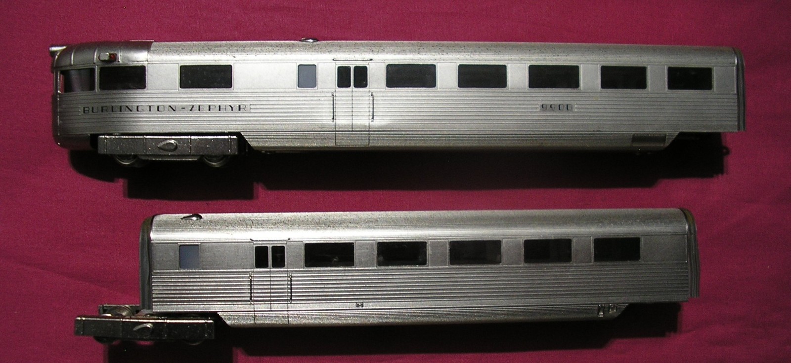 HO Challenger CIL 2076.1 CB&Q Pioneer Zephyr 9900, Early Version, 4 Units, TLC