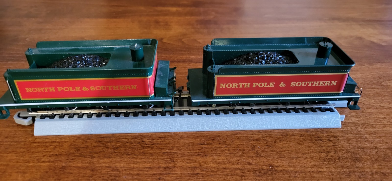 Bachmann 25227 On30 2-6-0 Mogul Standard (Spectrum) North Pole & Southern #1225