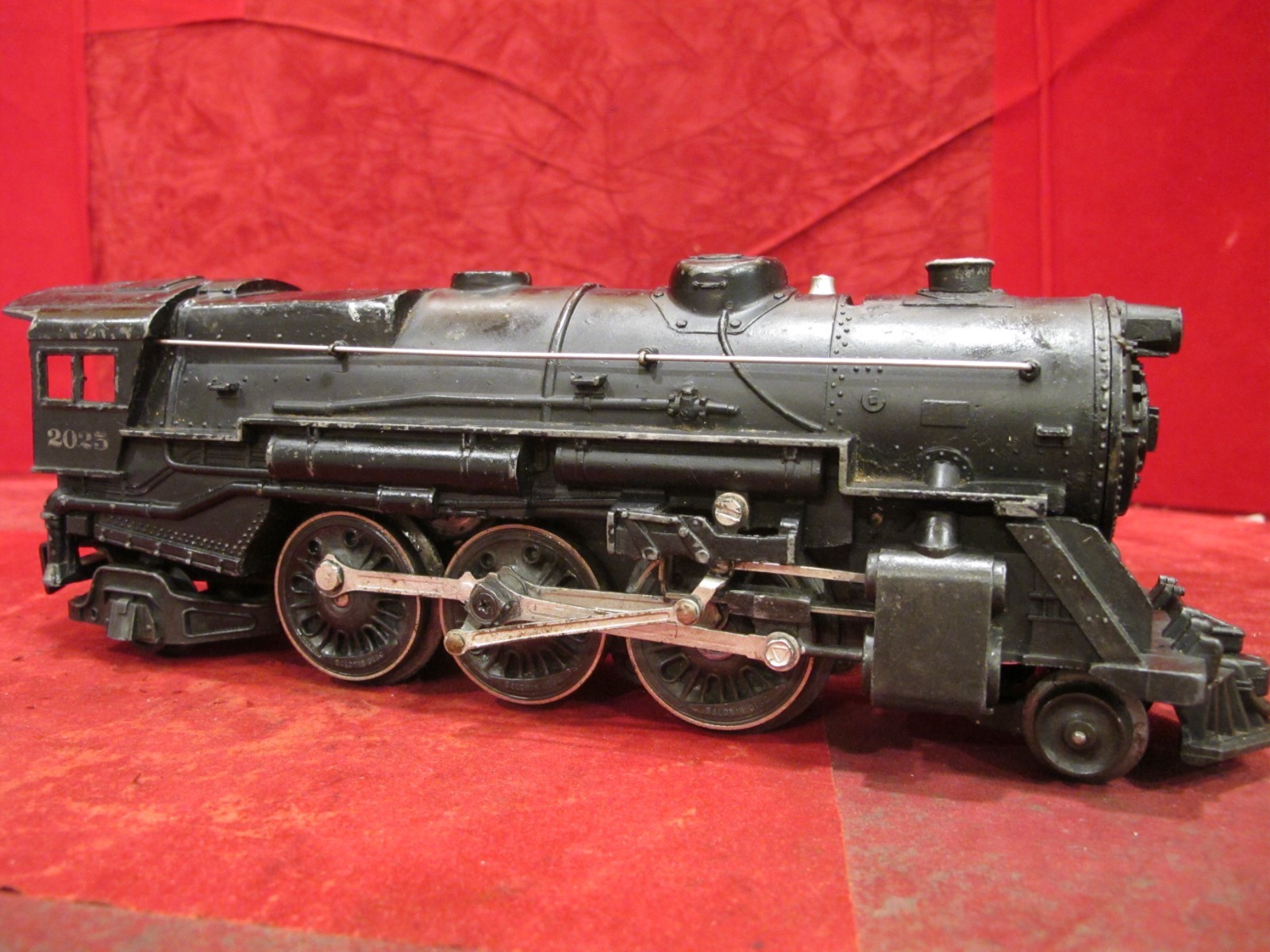 Lionel 2025 Postwar 2-6-4 Steam Engine ~ tested runs lights smokes