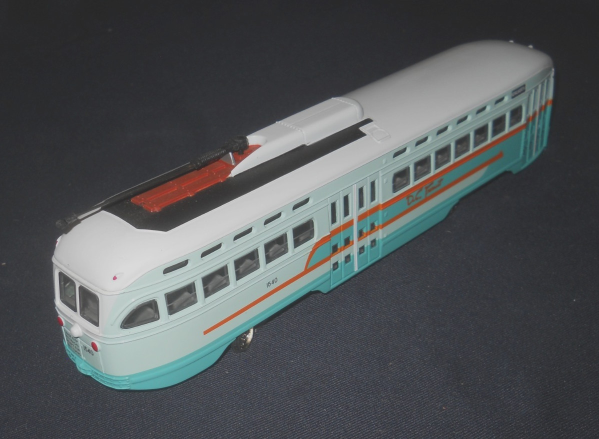 O Scale Corgi St. Louis PCC Unpowered DC Transit Kenilworth #1540
