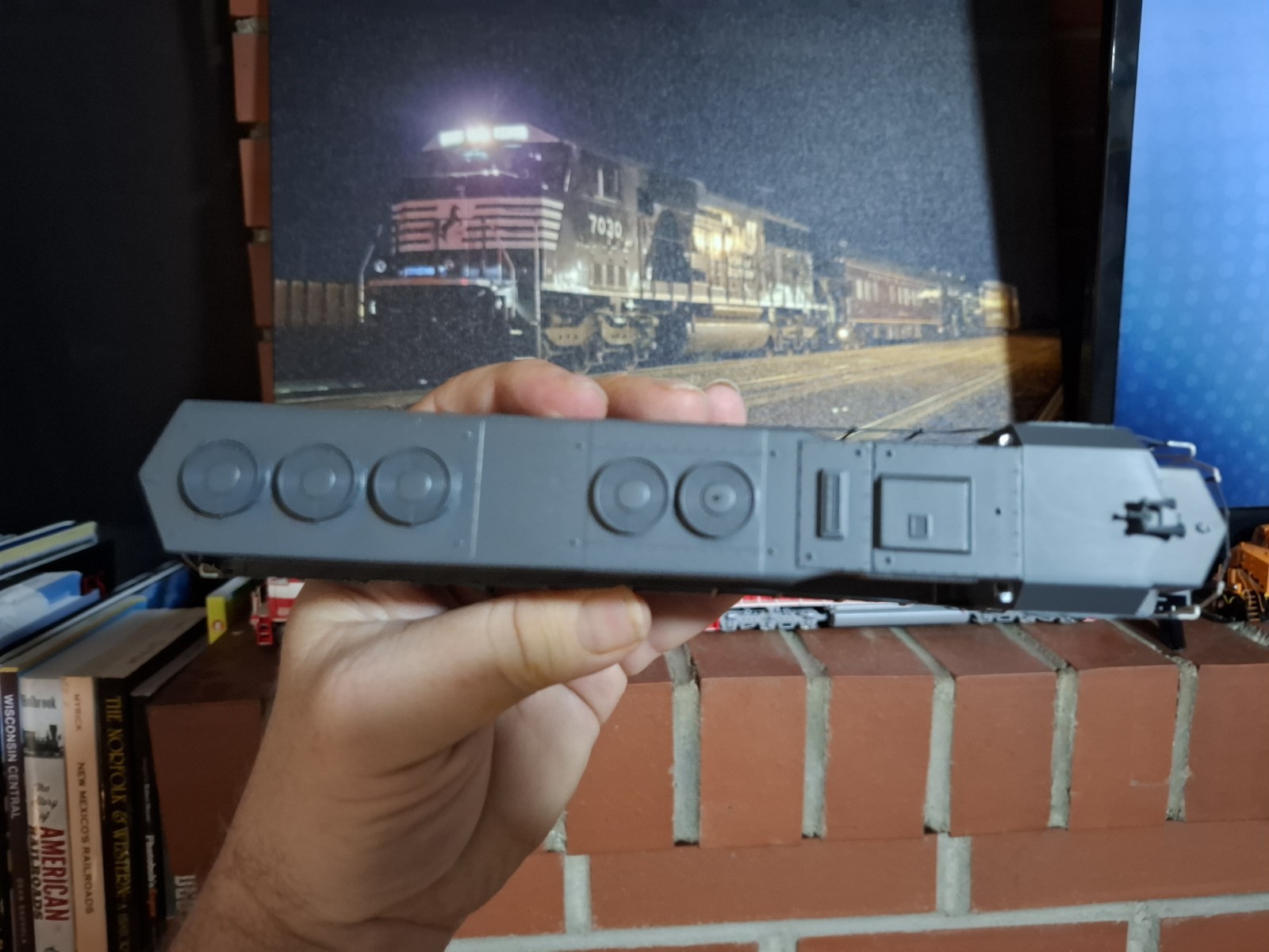 Athearn BB Southern Pacific “Elephant Ear” SD45 – SP #8803 – SEE DESCRIPTION