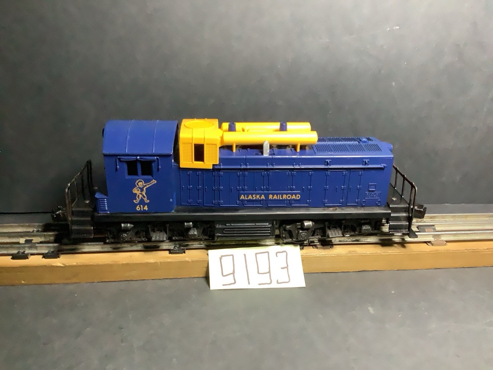 Lionel # 614 Alaska Railroad Diesel Switcher, Blue