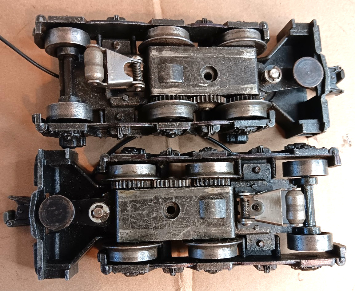Vintage Original Lionel 2321 FM Trainmaster 2 geared power trucks complete