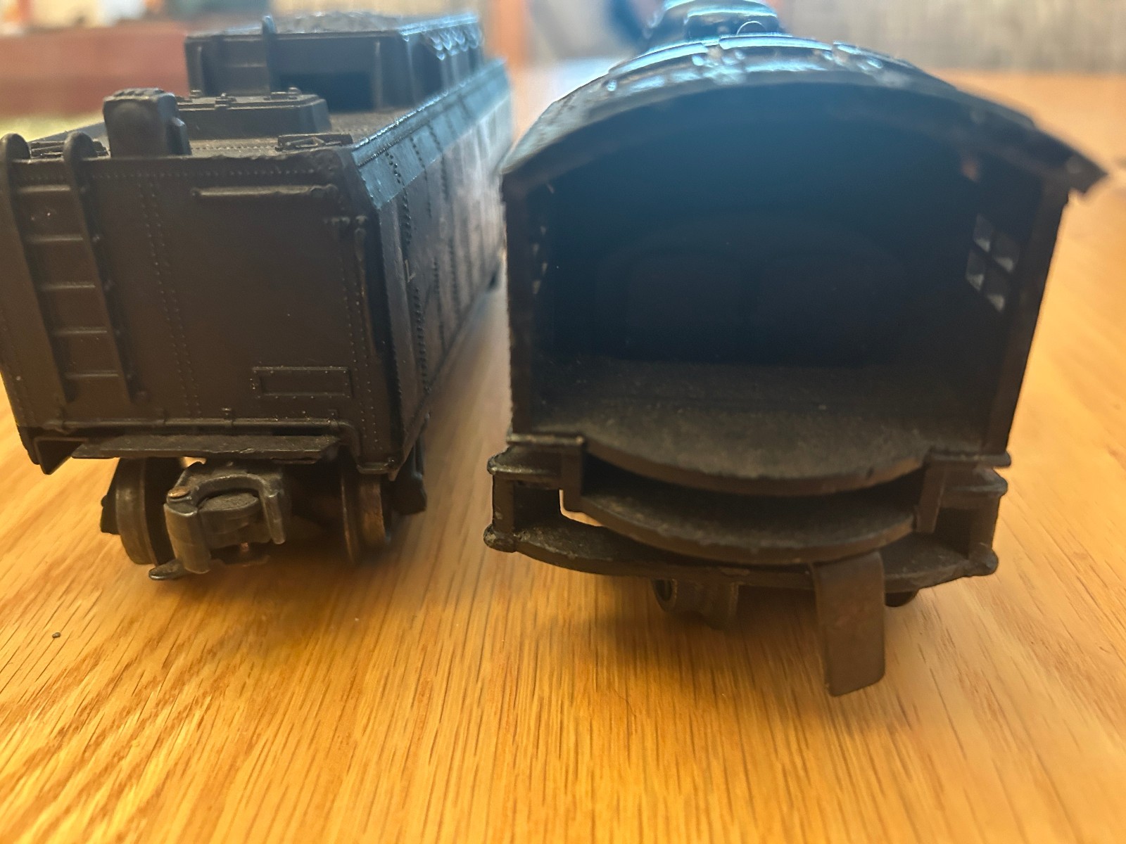 Lionel 2026 O27 ENGINE with 6026W Tender RUNS LIKE HELL!