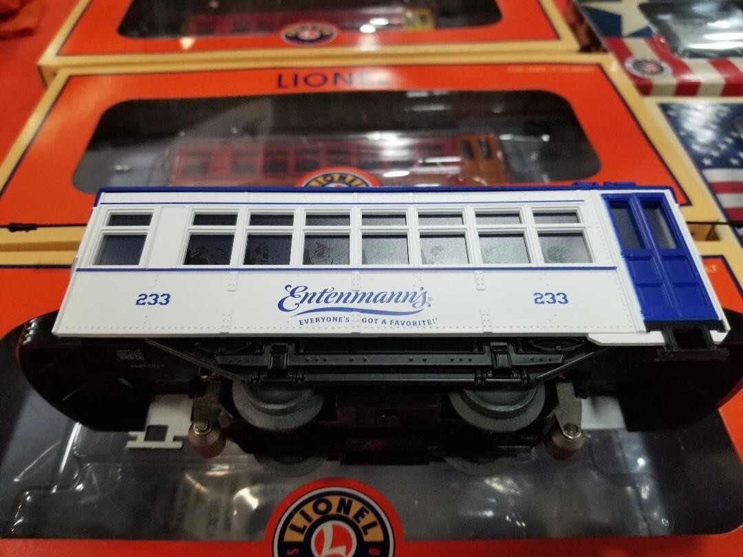 METCA Exclusive Lionel Entenmanns Trolley Mint NIB