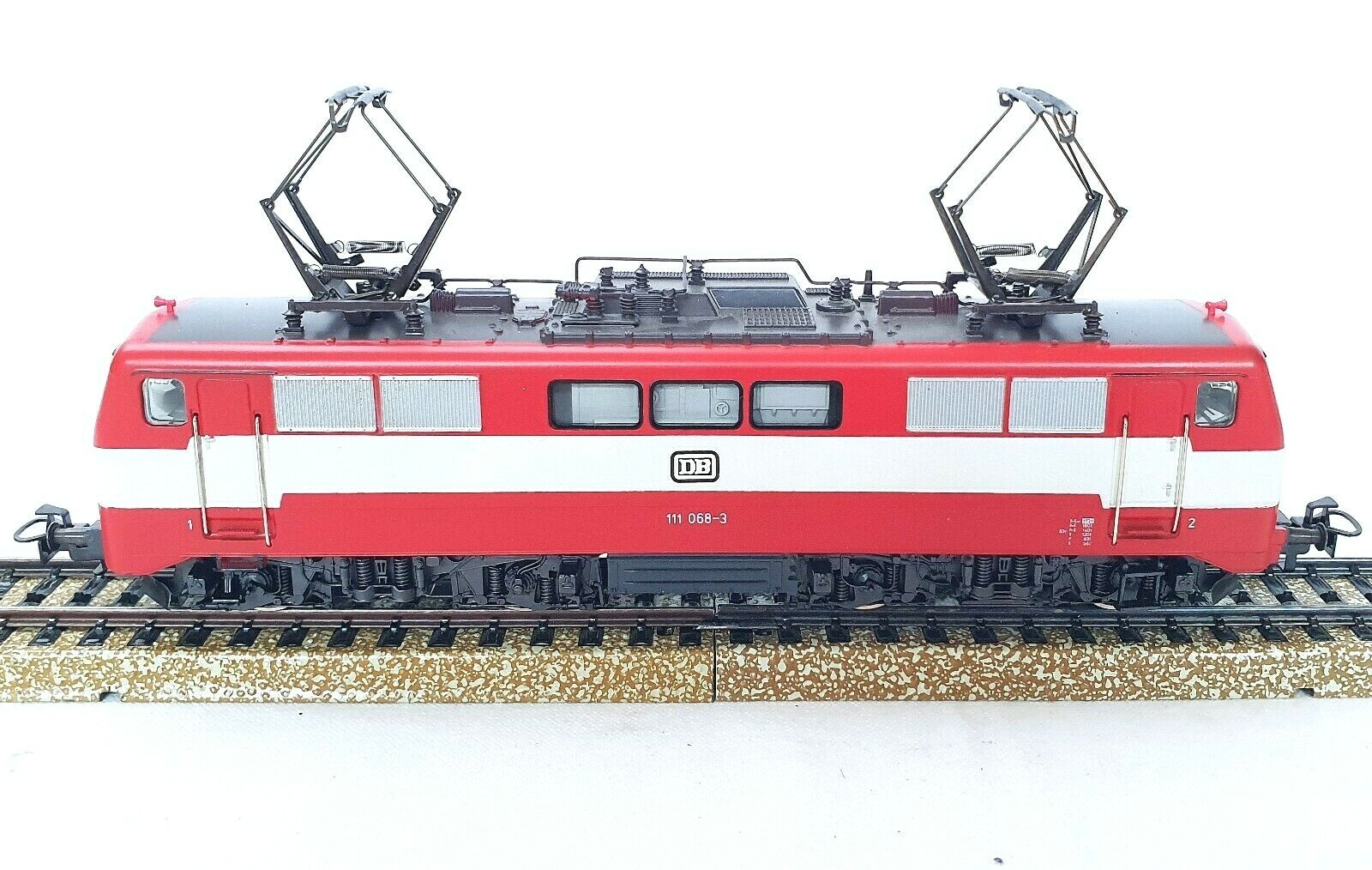 Marklin HO 1:87 AC German Deutsche Bundesbahn BR 111 ELECTRIC LOCOMOTIVE MIB`85!