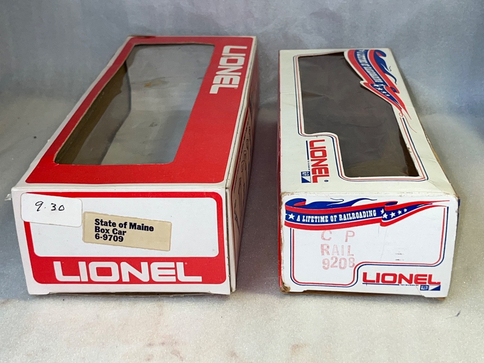 Lot of Lionel empty boxes, catalogue, instruction sheet & Tri-Ang catalogue