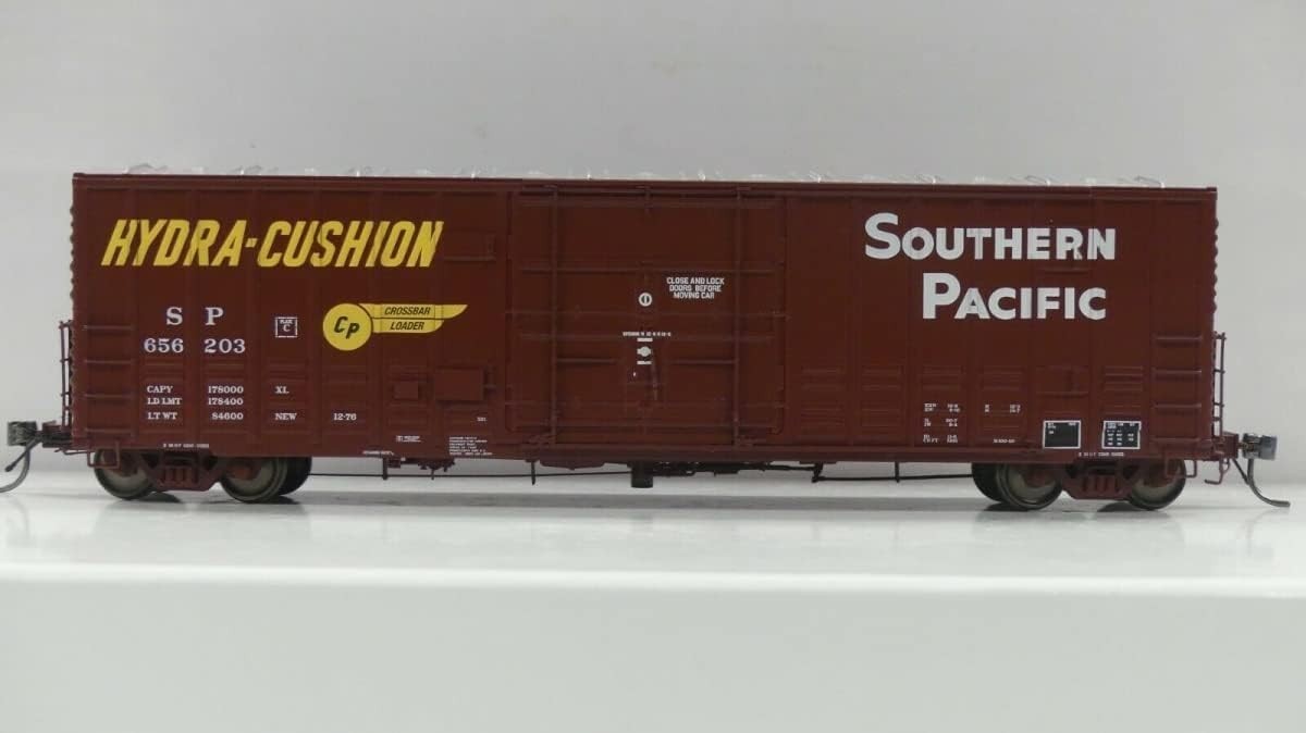 RAPIDO HO scale B100 Boxcar: Southern Pacific – Delivery: 6-pack #2
