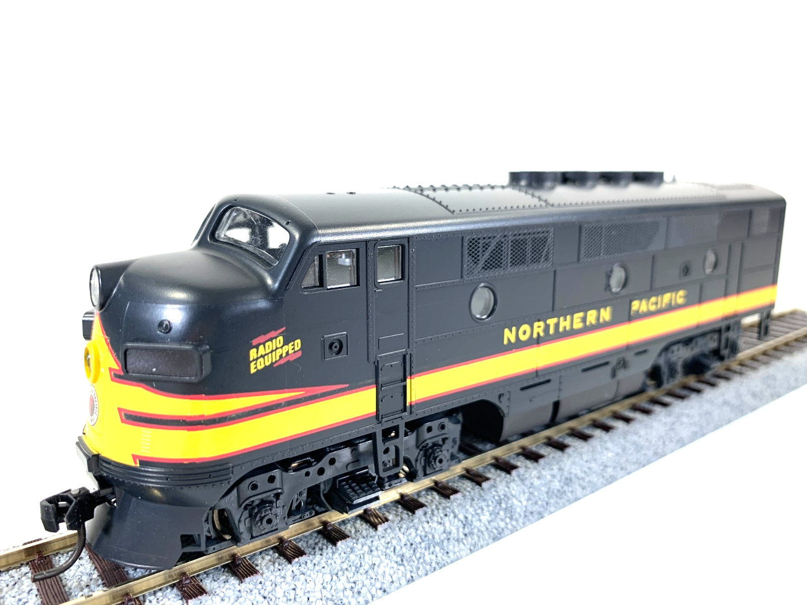 HO Stewart Hobbies 8090 F3 A Phase 1 Northern Pacific Diesel #Un-numbered