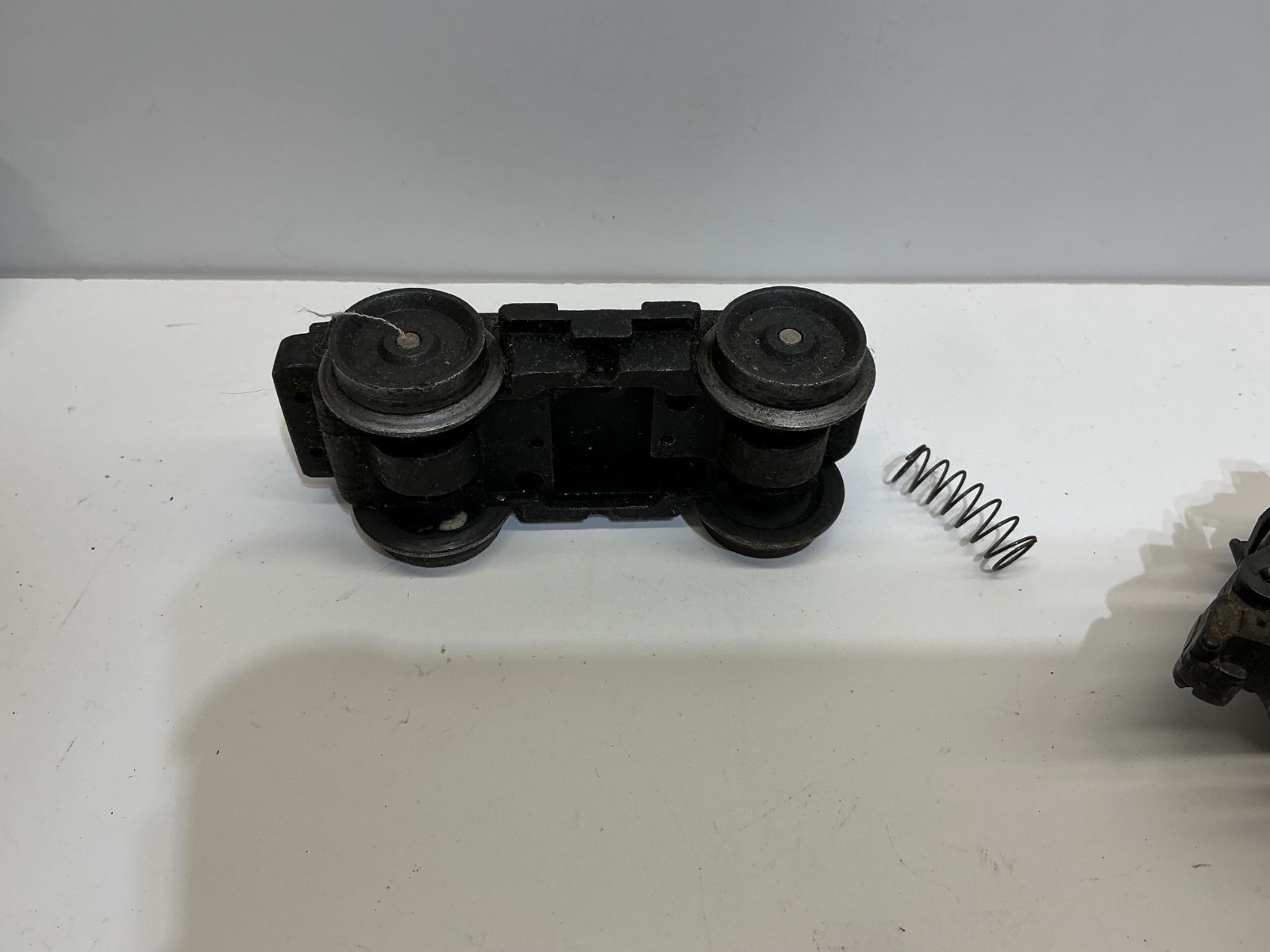 LIONEL ASSORTED F3 TRUCK PARTS