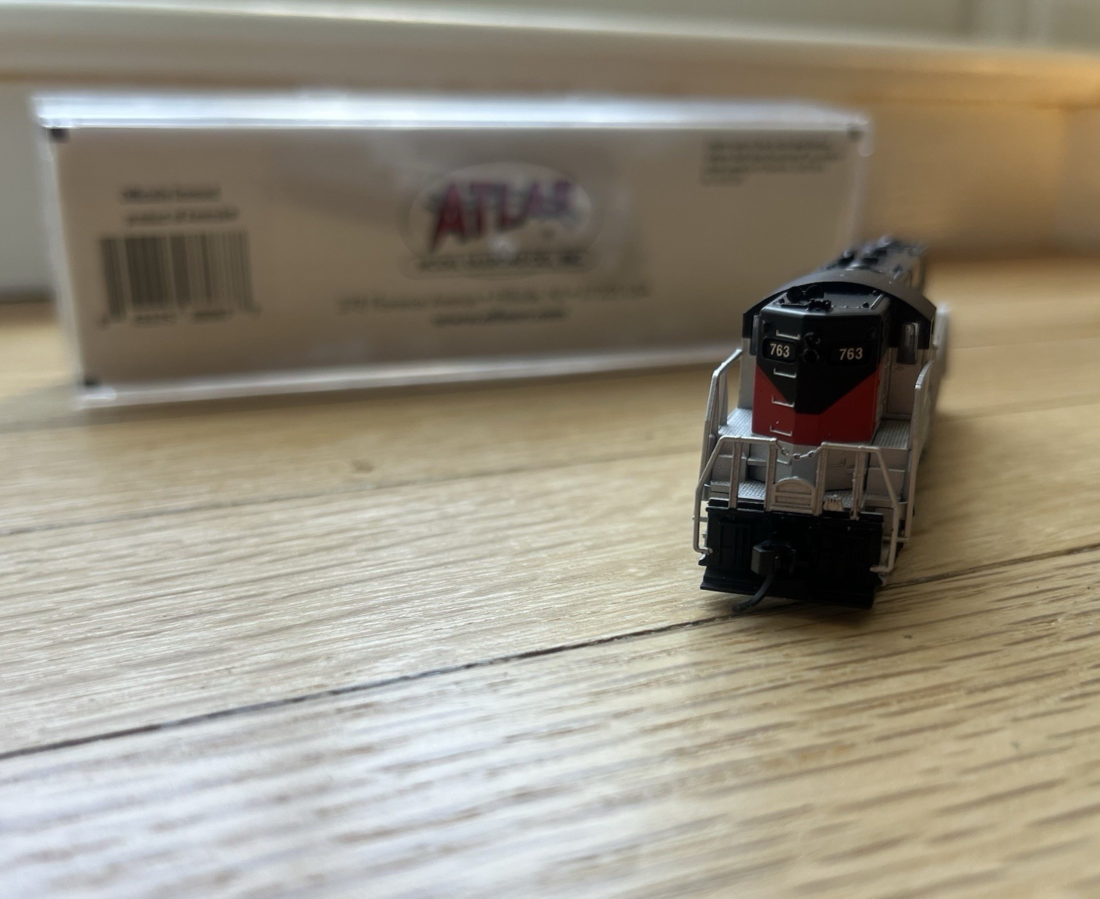 Atlas 400-002175 N-GP 9 Amtrak Master Line Decoder Ready