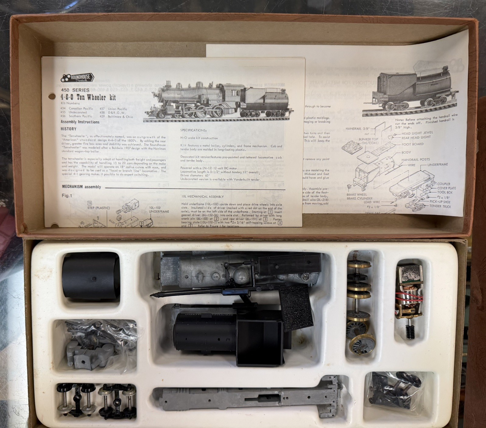 Roundhouse 456 HO Scale 4-6-0 Ten Wheeler Kit