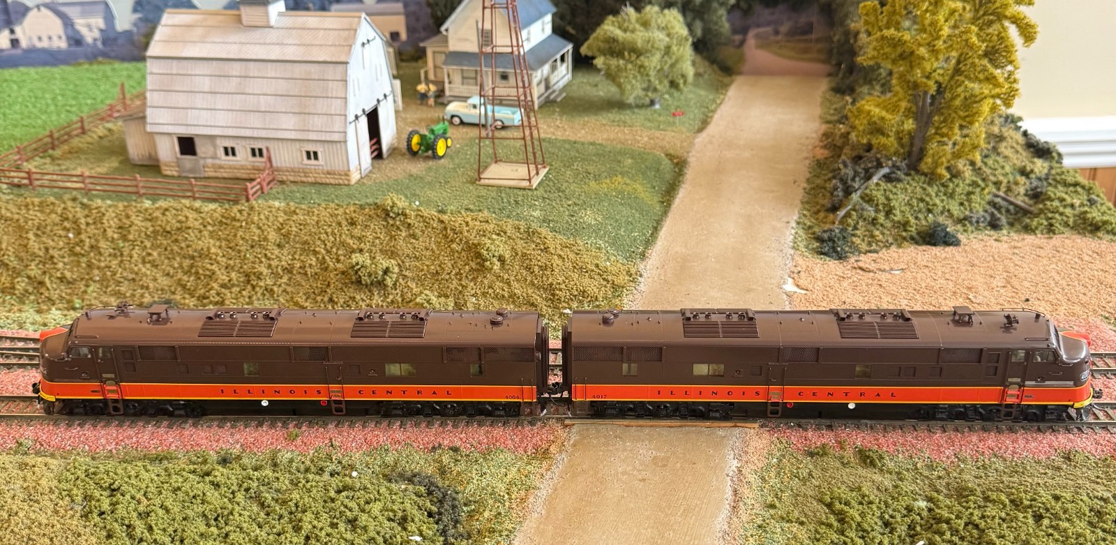 HO Challenger Brass #2442.1 Illinois Central E7A/E7A #4004/4017 Set F/P. IOB.