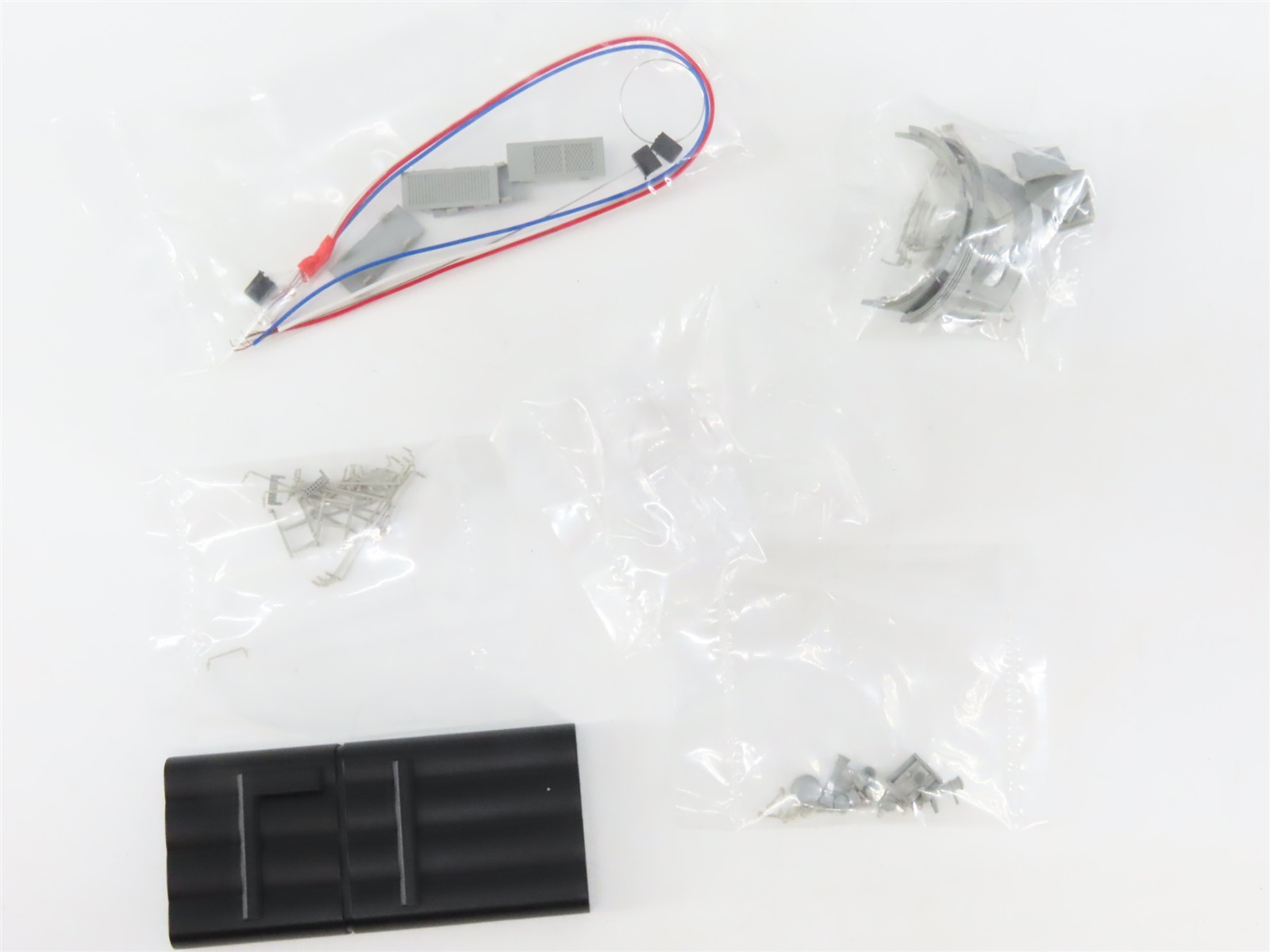 HO Scale Proto 2000 21072 Undecorated EMD E7A Diesel Locomotive – DCC Ready