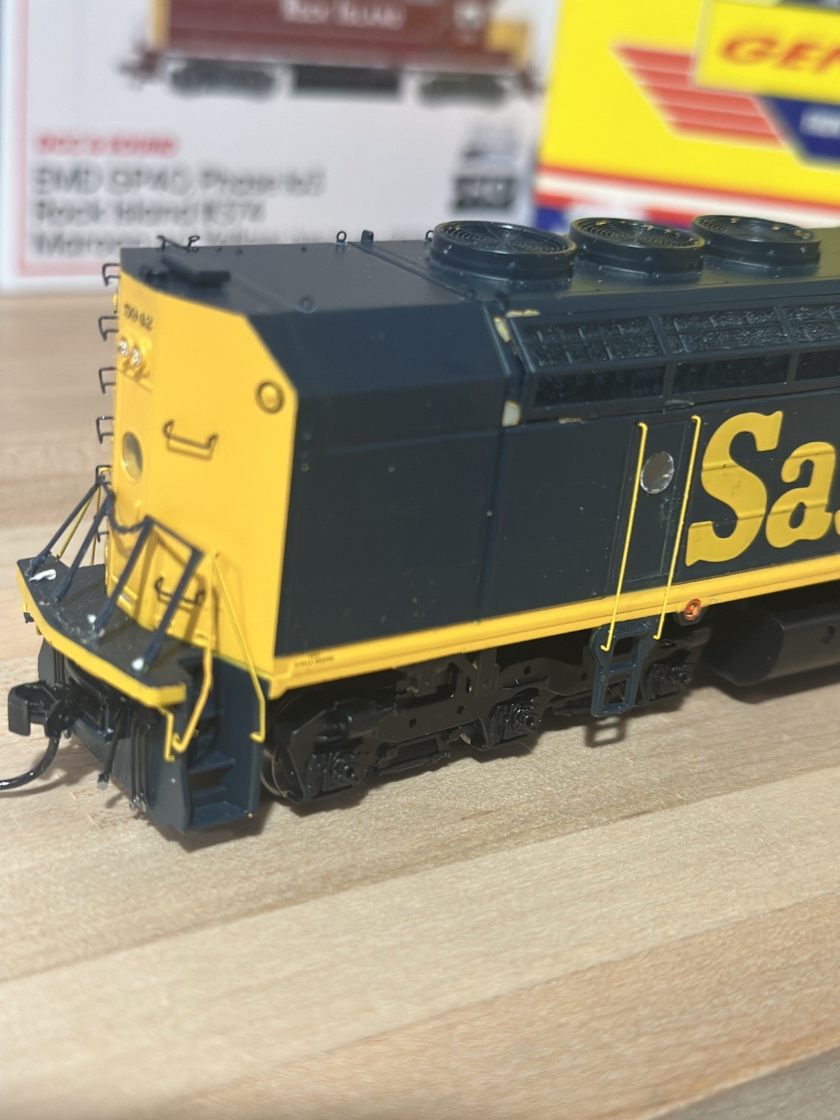 Athearn Genesis HO FP45 Santa Fe #5942 DCC&Sound Diesel Loco Used heavily