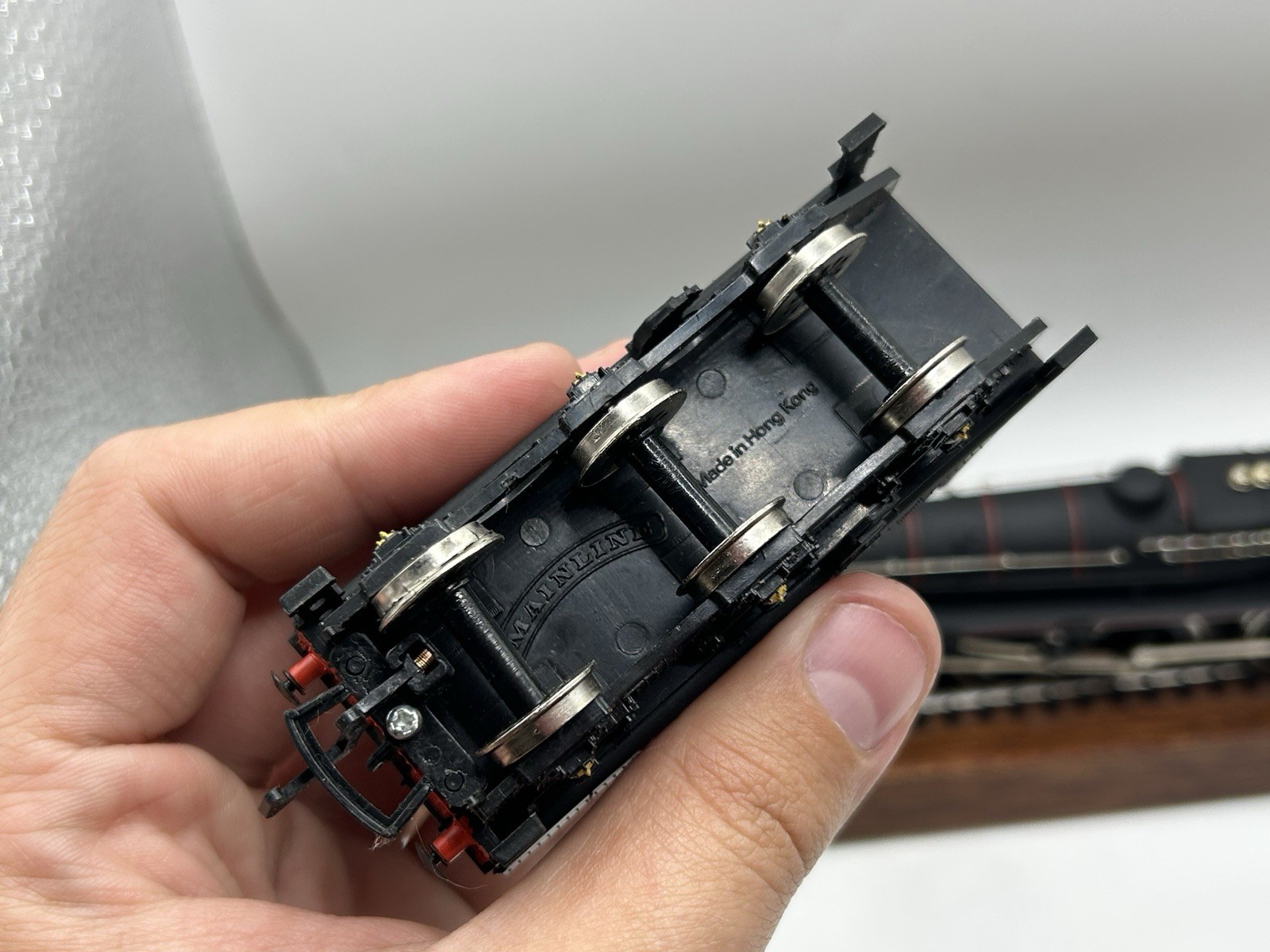 OO Mainline 37-052 BR Standard Class 4MT 4-6-0 Steam Locomotive – (EX BOXED)