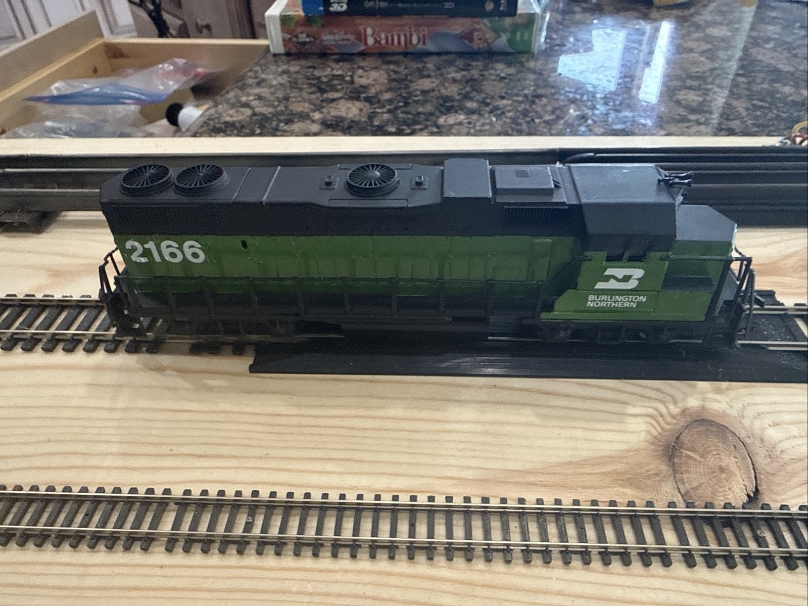 Life-Like 2166 Burlington Northern Diesel Locomotive BN #2166 HO Dummy Exec Cond