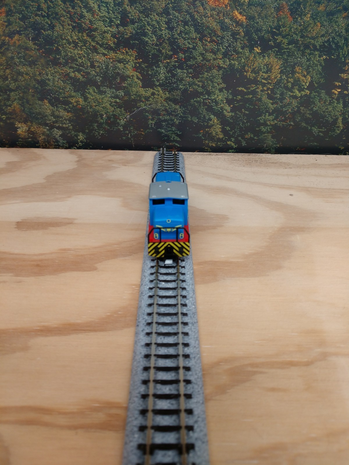 Minitrix N scale 4 axle diesel switcher – Item #2066