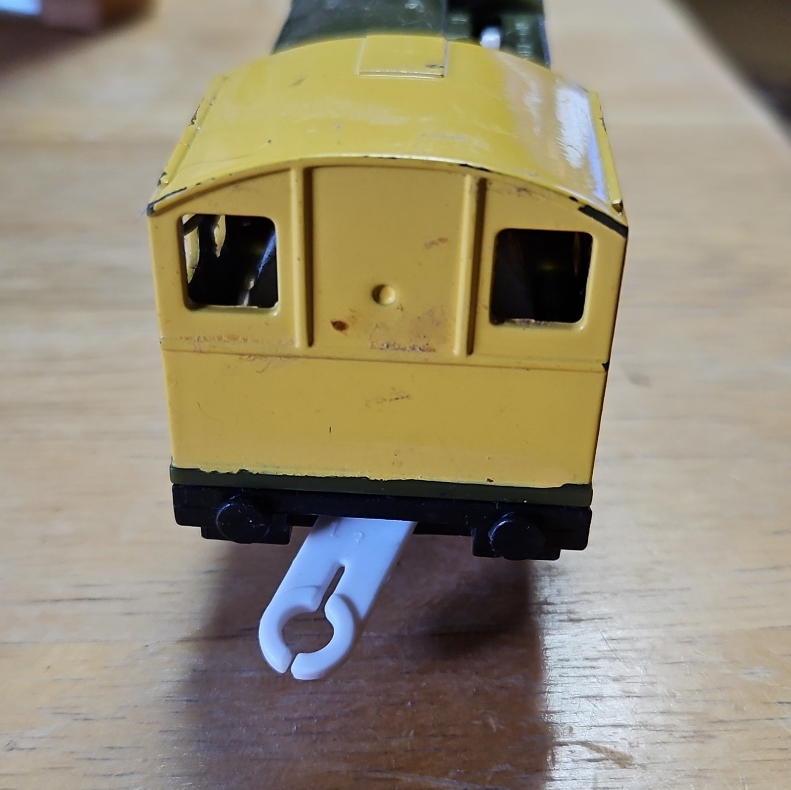 Thomas & Friends Sodor Ironworks HO Diesel Locomotive Analog Green/Yellow/Black