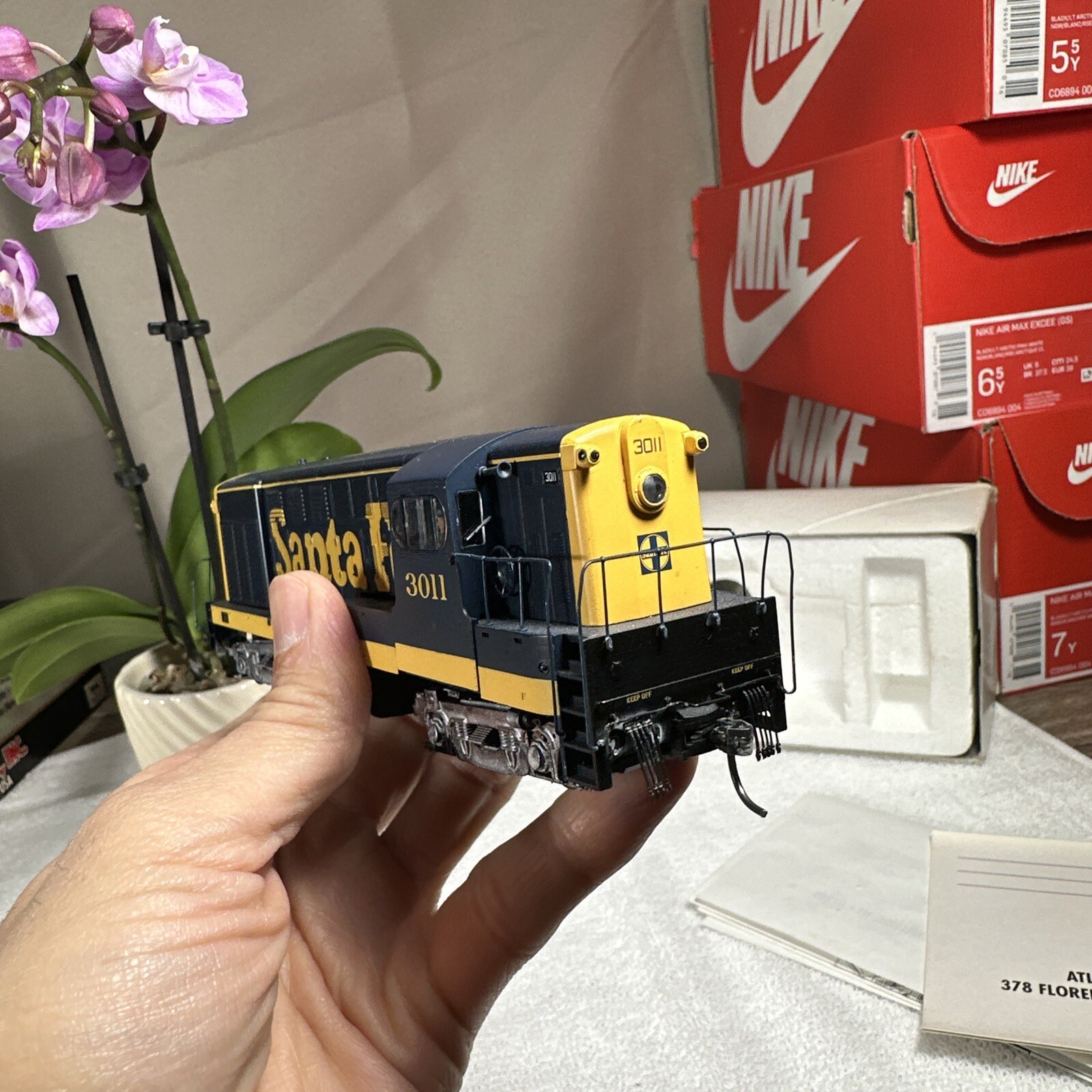 ATLAS MASTER HO SCALE 9555 H16-44 SANTA FE Locomotive #3011 RARE +Box+Manual