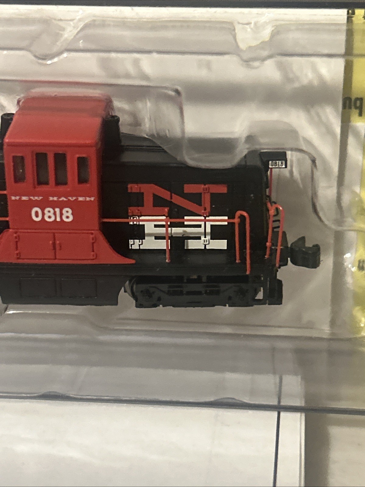 Bachmann N Scale 81855 GE 44-ton Diesel Switcher Loco New Haven NH #0818