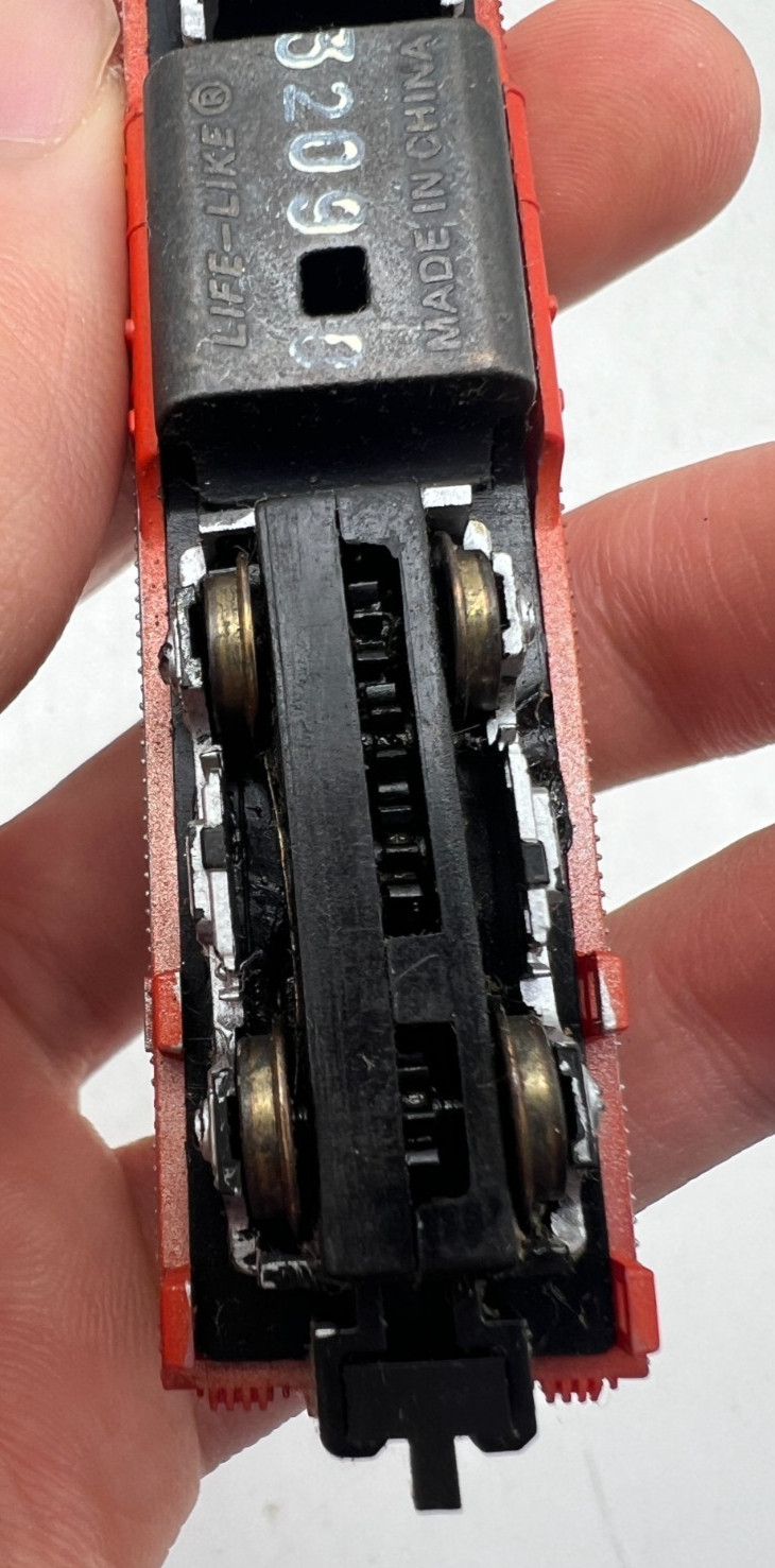 Life Like N Train 6405 Daylight Southern Pacific F-7 Diesel Locomotive *as-is*