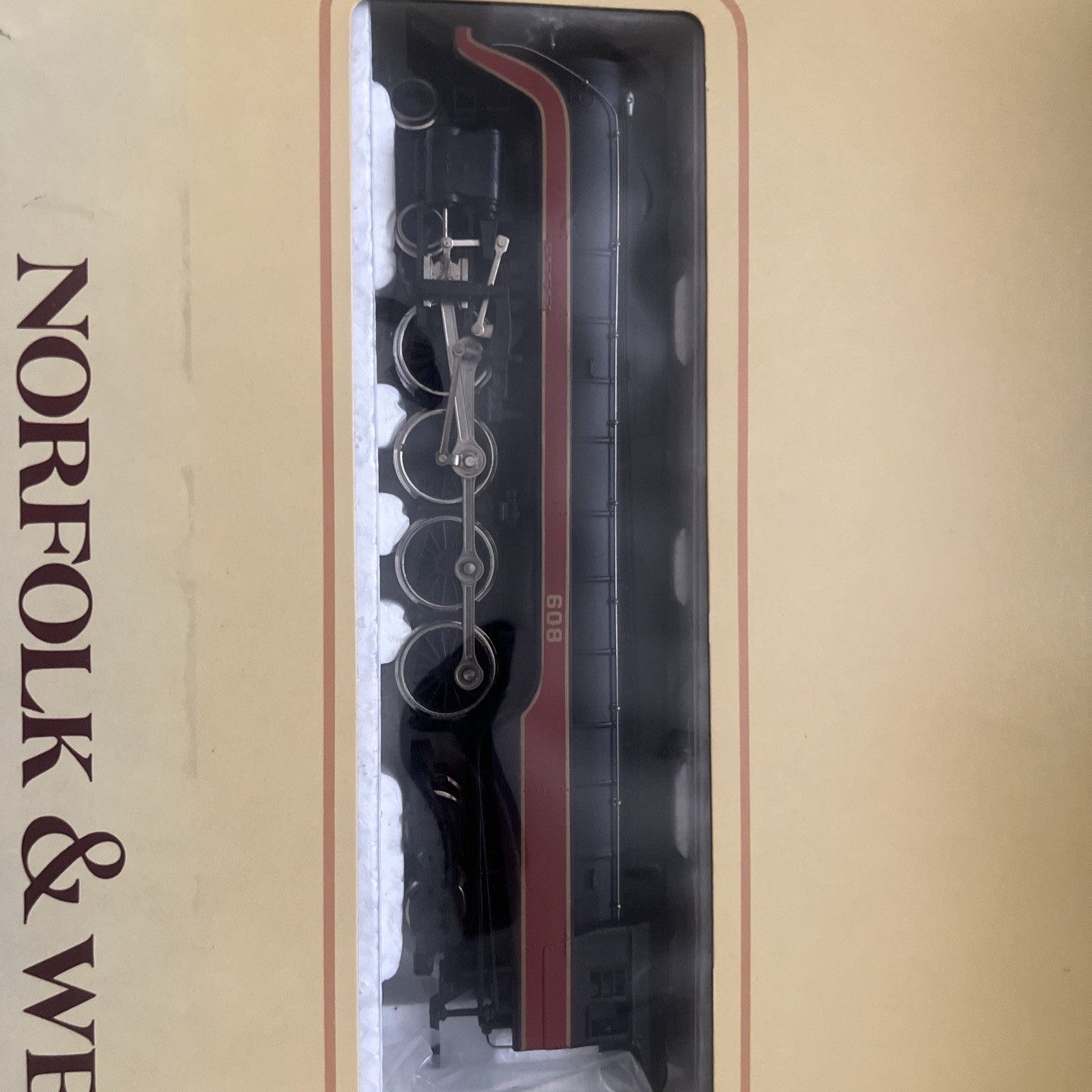 BACHMANN NORFOLK & WESTERN CLASS J #608 Ho Scale In Original Box RUNS