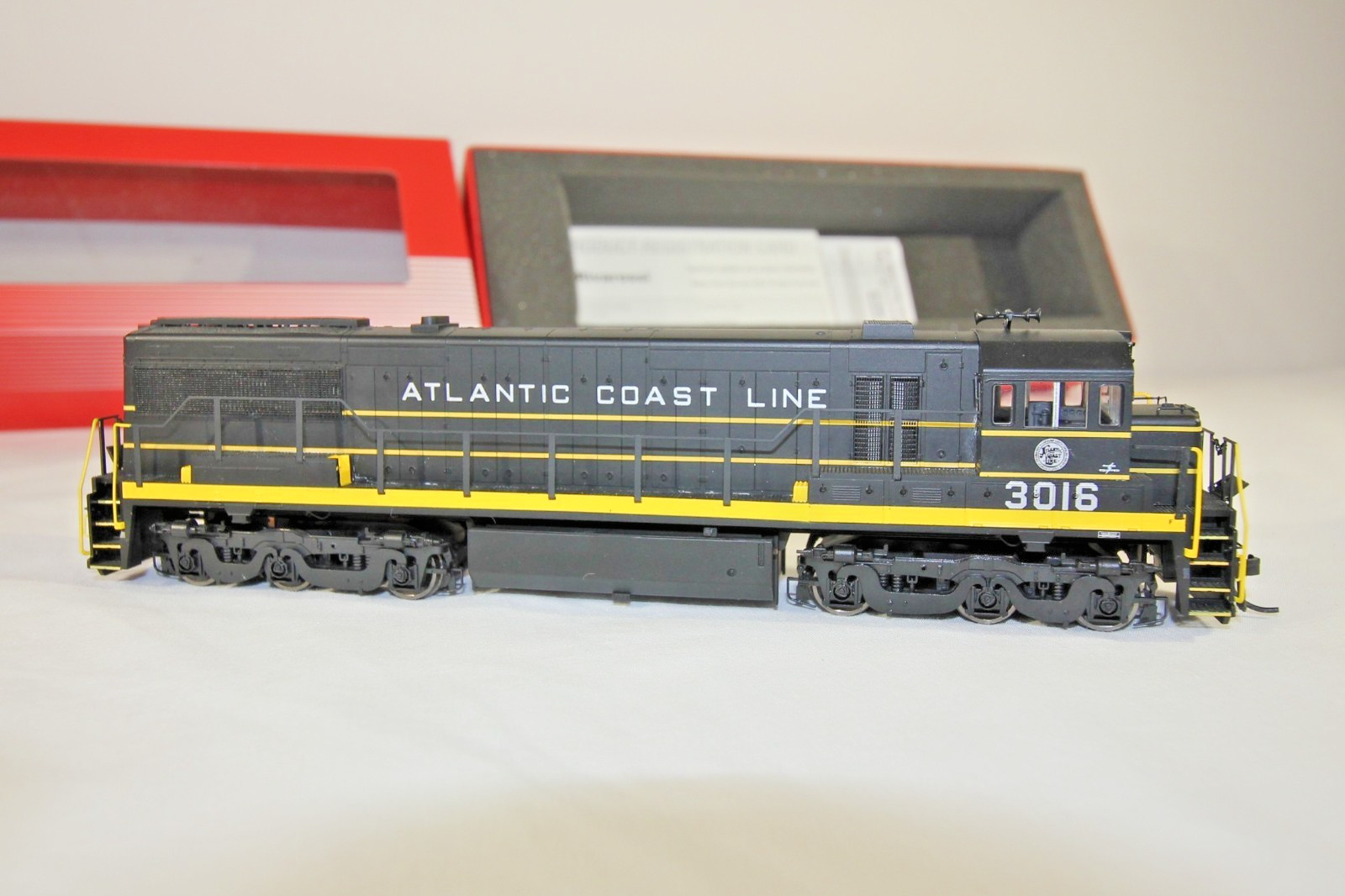 Rivarossi HR2538 GE U25C Phase IIIb. Atlantic Coast Line ACL #3016 NEW Boxed