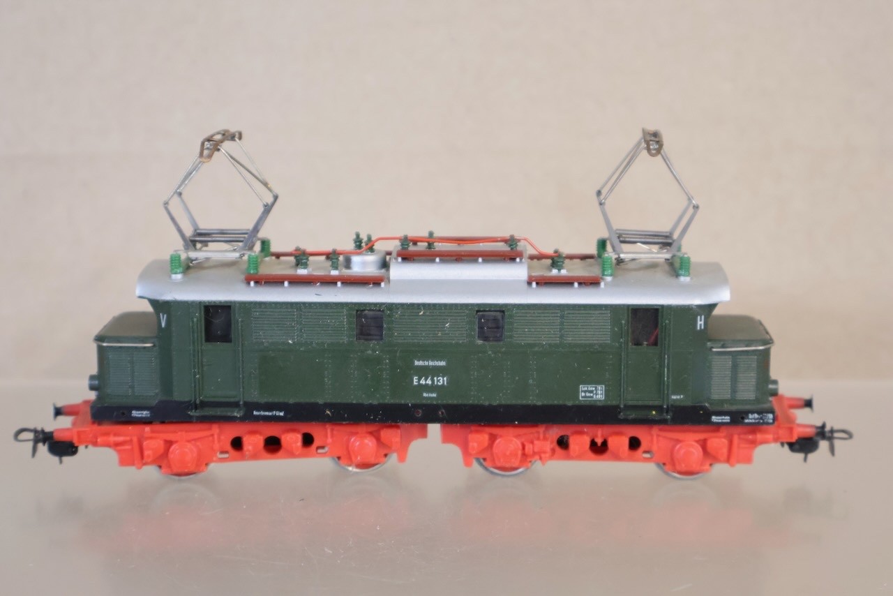 PIKO 6201 DB CLASS BR E44 131 ELECTRIC E-LOK LOCOMOTIVE with TWIN MOTORS om