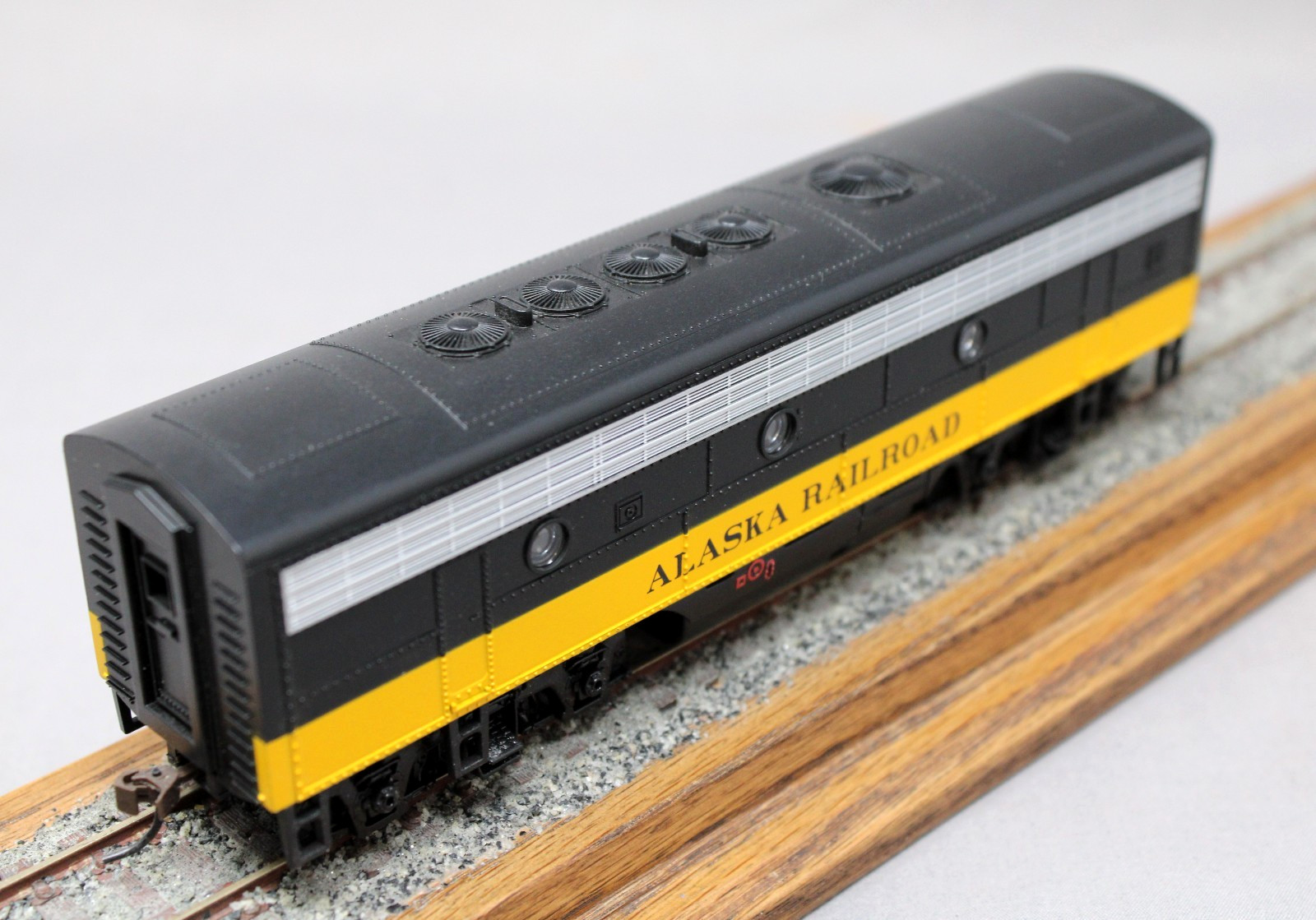 BACHMANN #63810 Alaska Railroad ARR EMD F7B Diesel, DCC Ready, C8