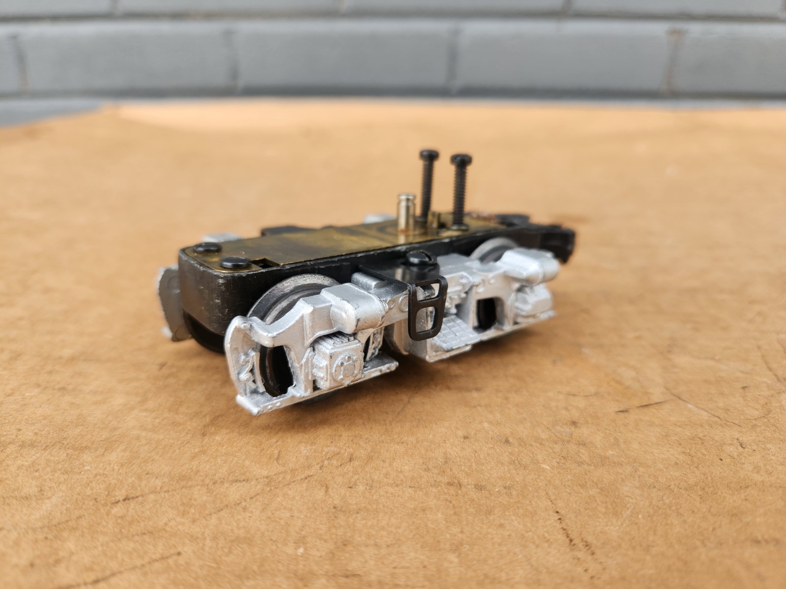 PostwarLionel 2343 2353 F3 Geared Rear A Unit Truck Magnetraction Serviced Clean
