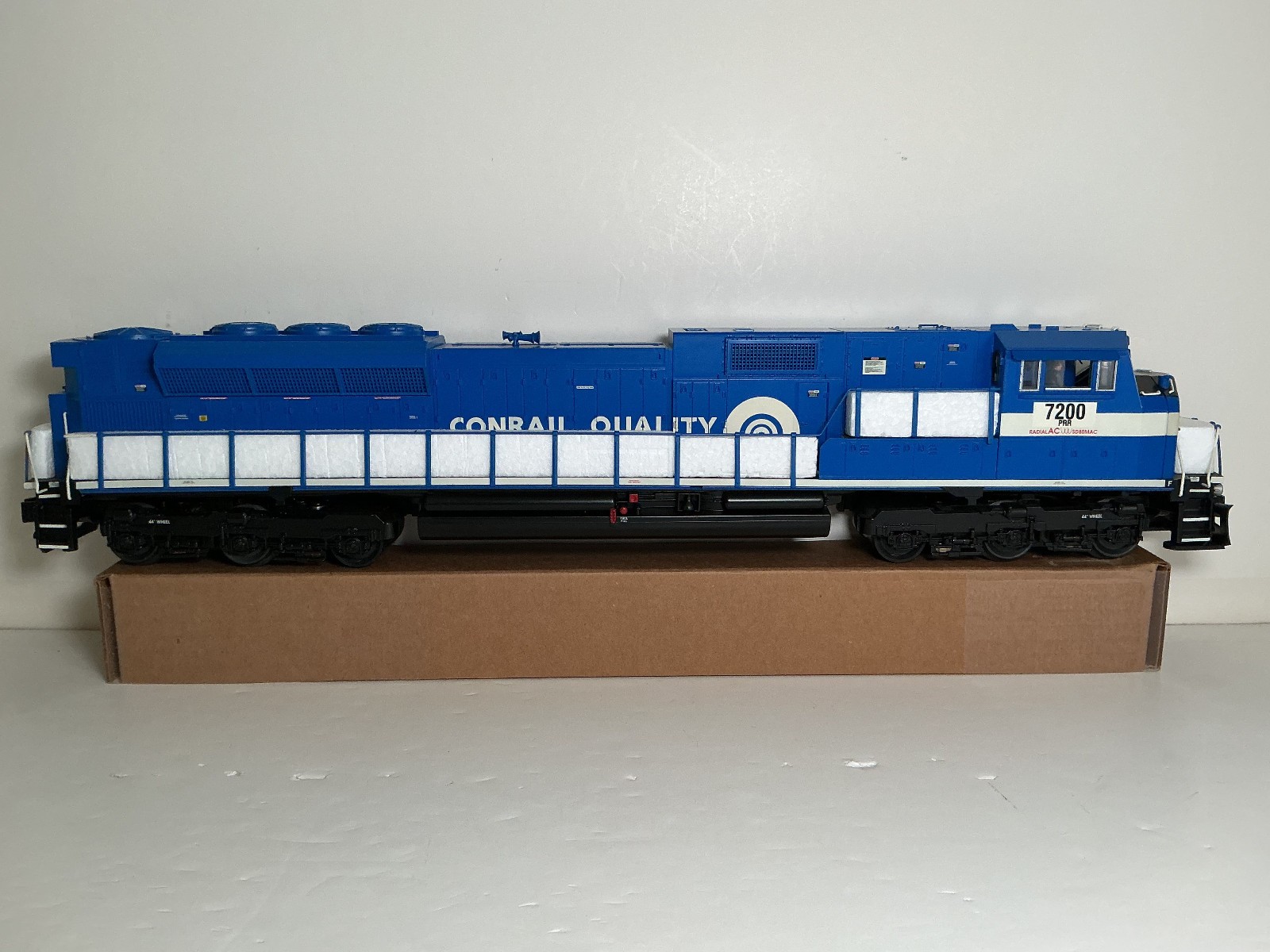 Lionel 6-18295 CONRAIL SD-80MAC Diesel Locomotive Mint in box, Blt 2002-03
