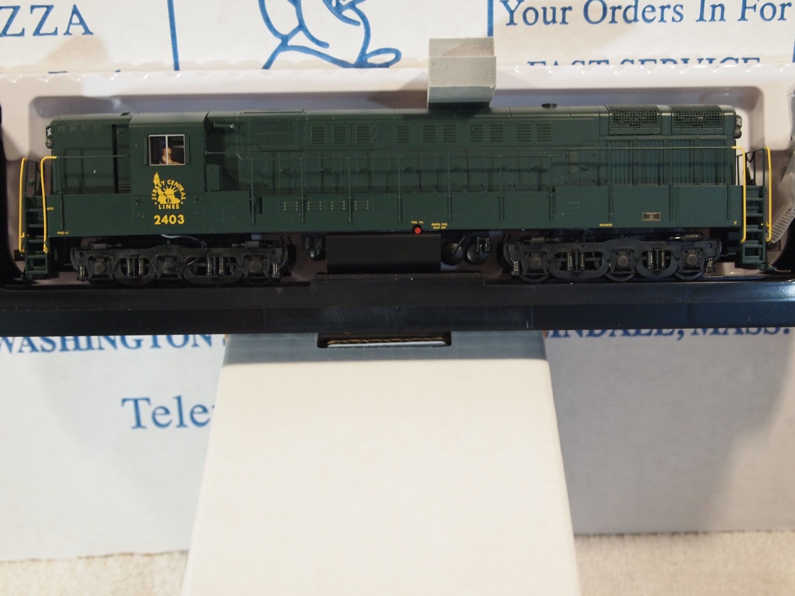 ATLAS 10004131 H.O. FM-H24-66 “TRAINMASTER” JERSEY CENTRAL 2403 WITH DCC+SOUND
